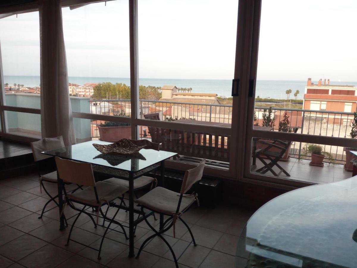 Sky Wellness Apartment Porto SantʼElpidio Екстериор снимка